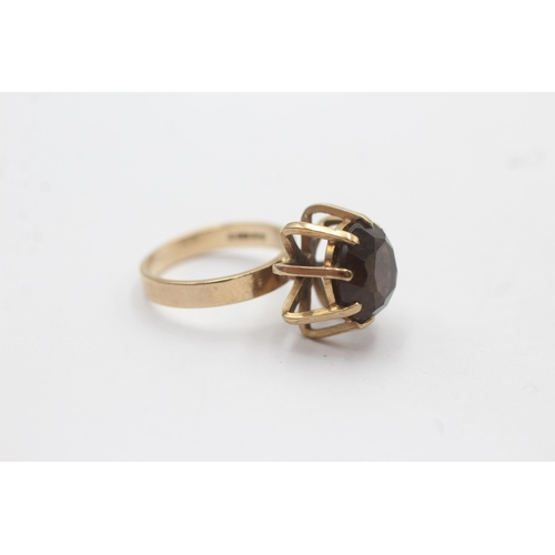 26 - 9ct Gold Round Smoky Quartz High Rise Basket Setting Solitaire Statement Ring (3.9g) Size J