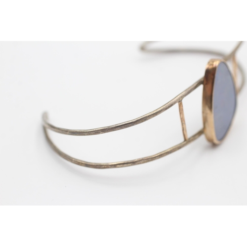 32 - 9ct Gold Plus Silver Opal Rough Cut Flat Top Bezel Cabochon Cuff Bracelet (9.6g)