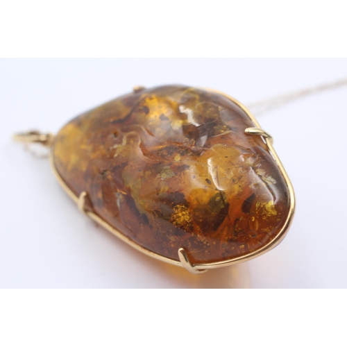 34 - 14ct Gold Amber Weighty Nugget Pendant Necklace (35.1g)