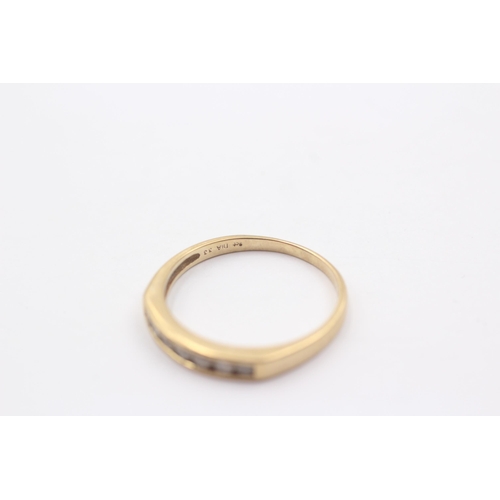 55 - 9ct Gold Diamond Channel Setting Dress Ring (1.9g) Size P