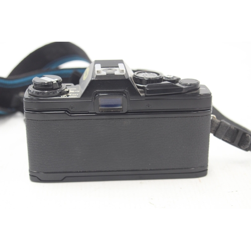 Olympus OM10 SLR FILM outlet CAMERA Body Only w/ Manual Adapter