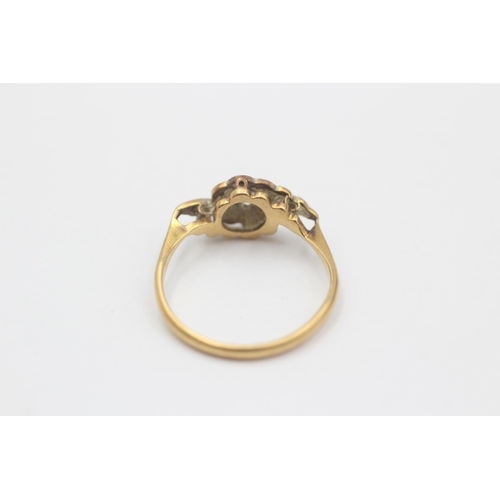 11 - 18ct Gold Diamond Dress Ring (2g) size  K+1/2