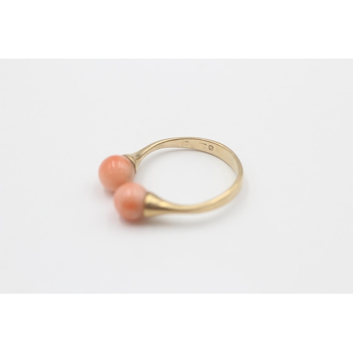 113 - 9ct Gold Coral Two Stone Ring (1.8g) size  K+1/2