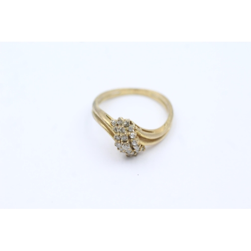 115 - 9ct Gold Diamond Dress Ring (2.8g) size  Q