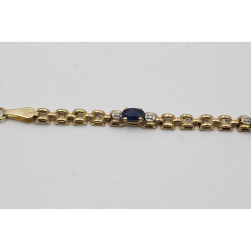 140 - 9ct Gold Diamond & Sapphire Fancy Link Bracelet (4.4g)