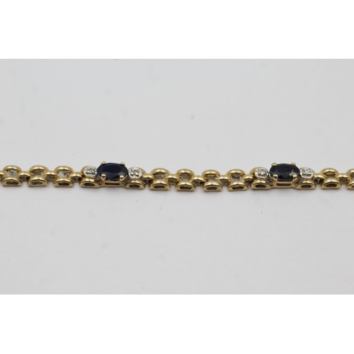 140 - 9ct Gold Diamond & Sapphire Fancy Link Bracelet (4.4g)