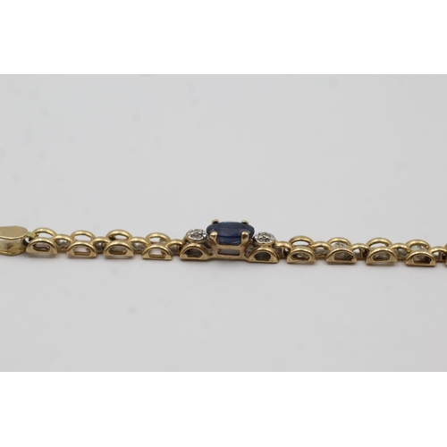 140 - 9ct Gold Diamond & Sapphire Fancy Link Bracelet (4.4g)