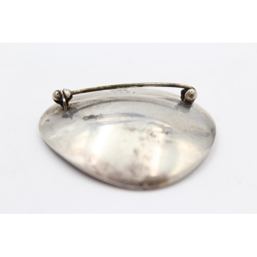 181 - A Silver Brooch By Brent Knudsen (29g)