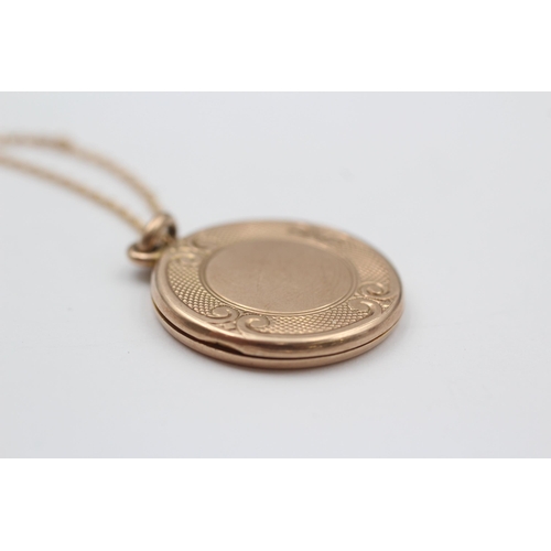 19 - 9ct Gold Round Locket Pendant Necklace (6.4g)