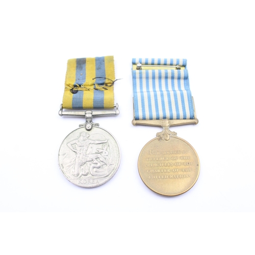 198 - ER II Korea medal pair Queens Korea named 22700500 Signalman J Martin Royal Signals