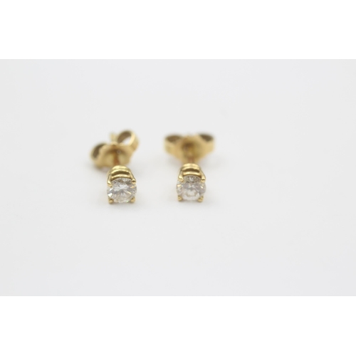 21 - 18ct Gold Brilliant Cut Diamond Stud Earrings (1.2g)