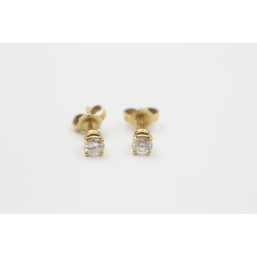 21 - 18ct Gold Brilliant Cut Diamond Stud Earrings (1.2g)