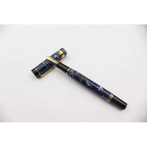 288 - PARKER Sonnet Navy Lacquer FOUNTAIN PEN w/ 18ct Gold Nib WRITING