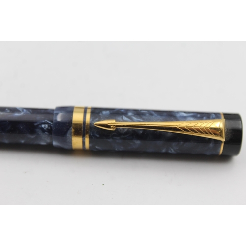 288 - PARKER Sonnet Navy Lacquer FOUNTAIN PEN w/ 18ct Gold Nib WRITING