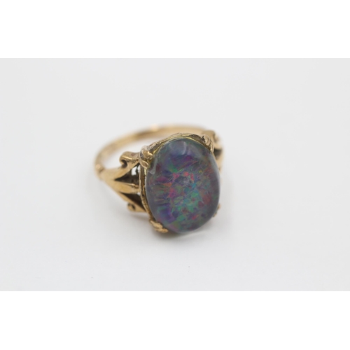 29 - 9ct Gold Black Opal Triplet Single Stone Ring (3.8g) size  J