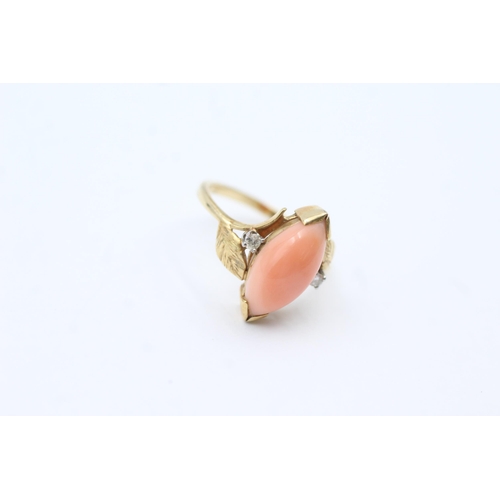 54 - 14ct Gold Pink Coral Single Stone Ring With Diamond Sides (3.1g) size  M