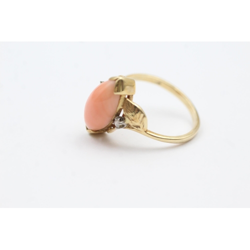 54 - 14ct Gold Pink Coral Single Stone Ring With Diamond Sides (3.1g) size  M