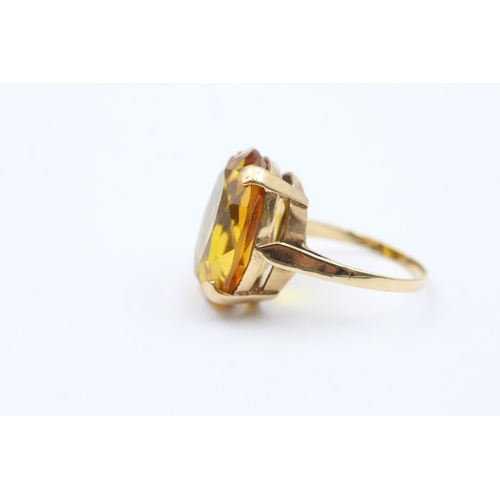 66 - 9ct Gold Yellow Synthetic Sappire Single Stone Cocktail Ring (8.4g) size  Q