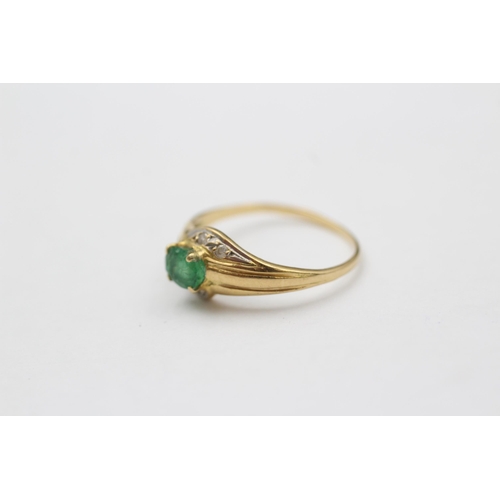 72 - 18ct Gold Emerald Single Stone Ring With Diamond Accents (1.3g) size  J