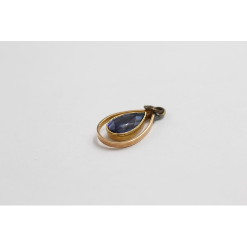 74 - 15ct Gold Antique Synthetic Sapphire Teardrop Pendant - As Seen (1.6g)