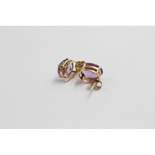 9 - 14ct Gold Amethyst Stud Earrings (1.2g)