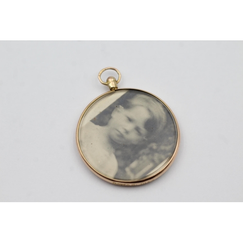 94 - 9ct Gold Antique Double Photo Locket Pendant (5.8g)