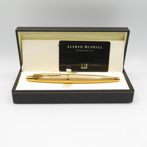 284 - Alfred DUNHILL Gold Plated FOUNTAIN PEN w/ 18ct Gold Nib WRITING Boxed (41g)