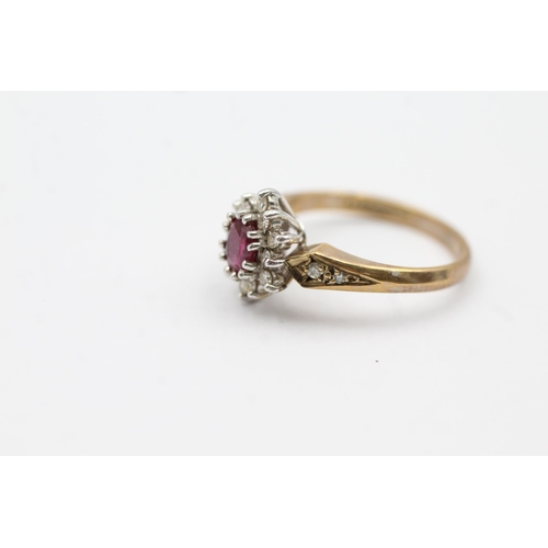 125 - 9ct Gold Diamond & Ruby Oval Cluster Ring (2.8g) size L