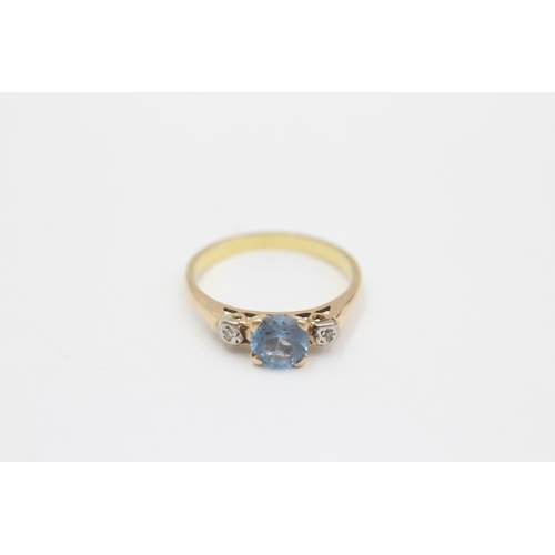 19 - 18ct Gold Diamond & Synthetic Blue Spinel Three Stone Ring (2.5g) size M