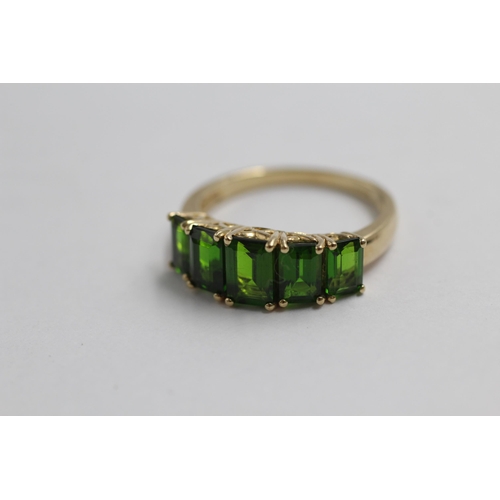 21 - 9ct Gold Diopside Five Stone Ring (3g) size P