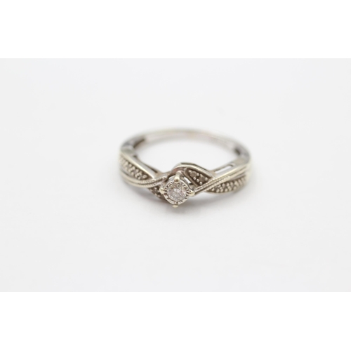 39 - 9ct White Gold Diamond Single Stone Ring With Diamond Set Shank (2g) size I