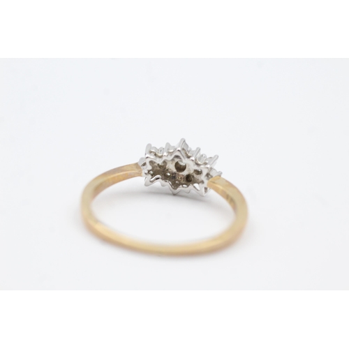 46 - 9ct Gold Diamond Cluster Ring (2g) size P