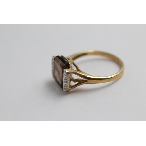 47 - 9ct Gold Smoky Quartz Single Stone Ring With Diamond Sides (3.2g) size P