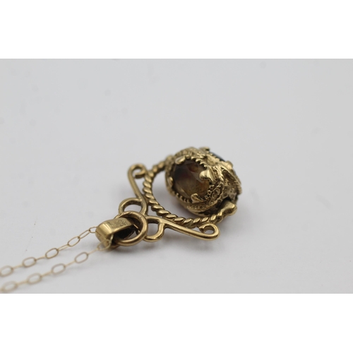 65 - 9ct Gold Garnet, Citrine & Smoky Quartz Swivel Pendant Necklace (3.4g)