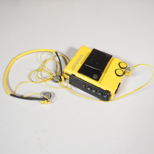 287 - Original Sony Walkman Sports auto reverse with earphones