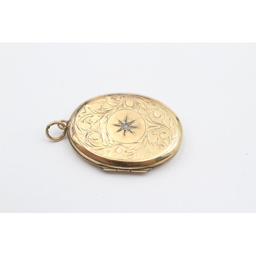 117 - 9ct Gold Back & Front Diamond Star Grain Set Paisley Etched Oval Locket Pendant (4.9g)