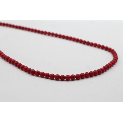 146 - 10ct Gold Clasp On Coral Beaded Single Strand Necklace (79g)