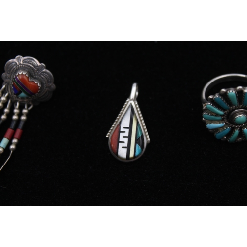 163 - A Selection Of Silver Native American Artist Signed Jewellery (18g)