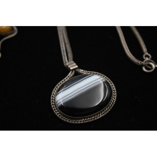 174 - A Modernist Silver Agate Necklace And A Tigerseye Bracelet (39g)