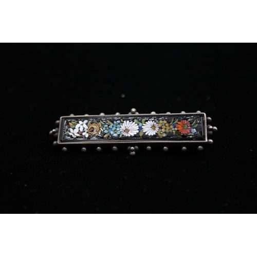 189 - A Victorian Silver Micro Mosaic Brooch (15g)