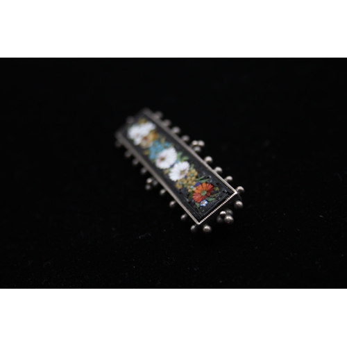 189 - A Victorian Silver Micro Mosaic Brooch (15g)