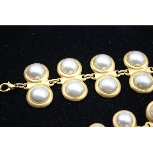 202 - A Vintage 1980s Gold Tone And Faux Pearl Statement Bracelet And Earrings Set (89g)