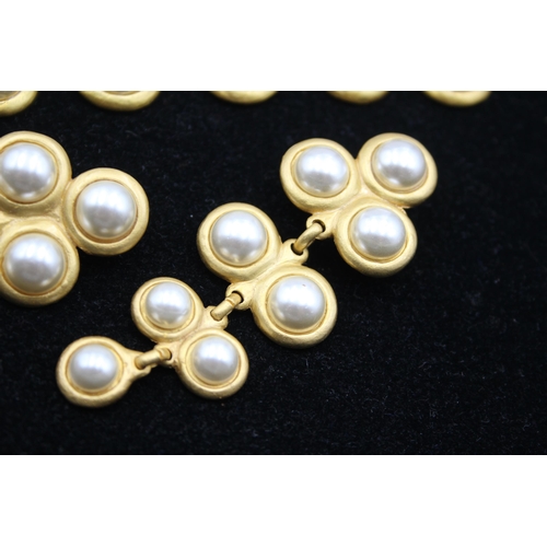 202 - A Vintage 1980s Gold Tone And Faux Pearl Statement Bracelet And Earrings Set (89g)