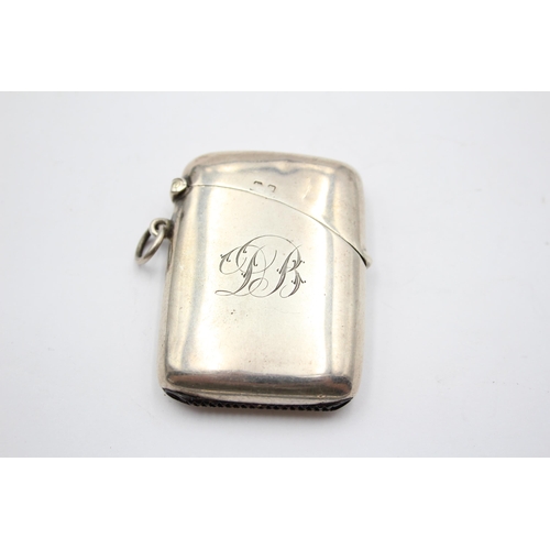 234 - Antique Hallmarked 1911 Birmingham STERLING SILVER Vesta / Match Case (37g)