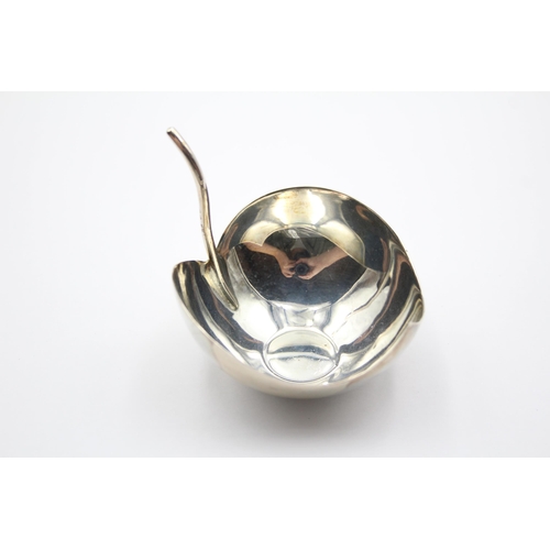 247 - Vintage Hallmarked 1982 Sheffield STERLING SILVER Novelty Apple Bon Bon Dish 43g