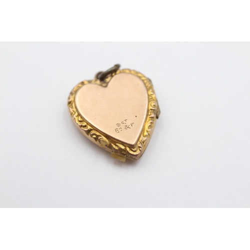 43 - 9ct Back & Front Gold Antique Foliate Etched Heart Locket (4.3g)