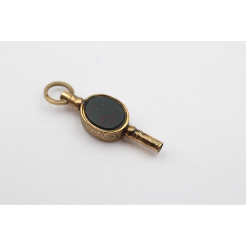 75 - 9ct Gold Antique Bloodstone & Paste Watch Key (2g)