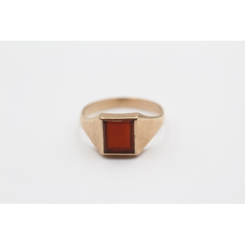 77 - 9ct Gold Vintage Carnelian Signet Ring (2.9g) size O