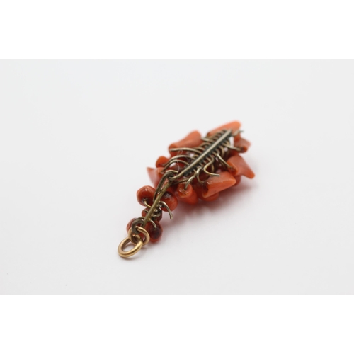 88 - 6ct Gold Vintage Coral Cluster Drop Charm Pendant (3g)