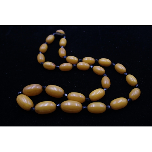 164 - A Single Strand Bakelite Bead Necklace (82g)